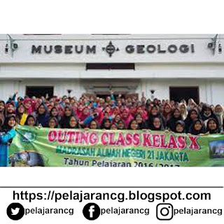 Siswa Kelas X Madrasah Aliyah Negeri (MAN) 21 Jakarta saat mengunjungi Museum Geologi, Selasa Tahun 2022.