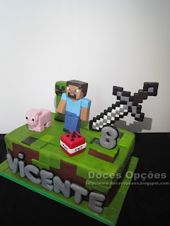 Minecraft birthday cake sugar paste