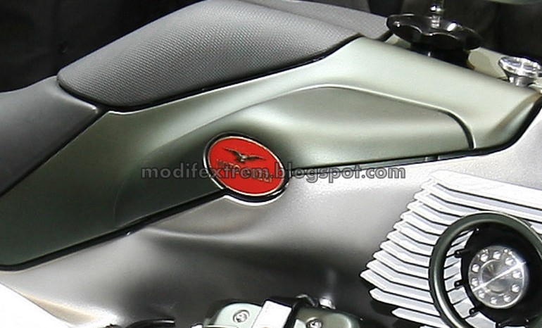 Moto Guzzi V12 Strada Concept Bike