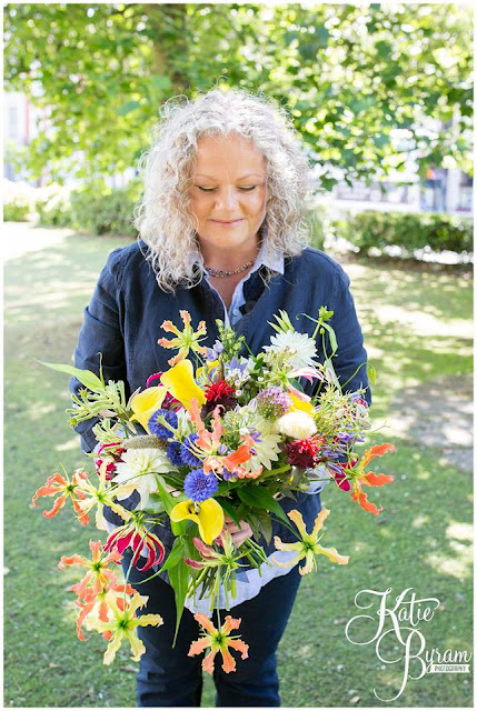 secret elopement, newcastle wedding, newcastle civic centre wedding, katie byram photography, cosmic flower shop, alternative wedding, surprise wedding, quirky wedding, wildflower wedding, wildflower bouquet, married in 2015 sign, sue and flemming wedding, 