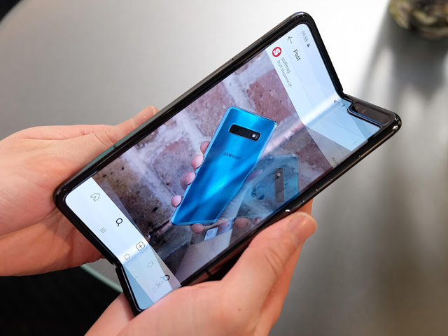 سامسونغ تؤجل إطلاق هاتفها Galaxy Fold القابل للطي من جديد بسبب عدم وجود حل