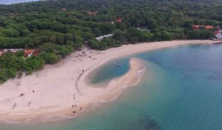 pantai sembilan gili genting