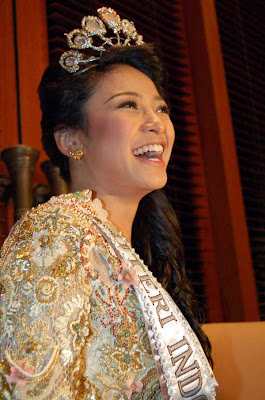 Miss Indonesia Universe 2006 : Agni Pratistha