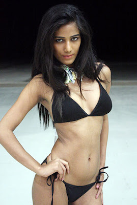 Poonam Pandey Pics