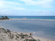 Mi familia y amigos nos decían que cómo podíamos ir a la playa y bañarnos si .