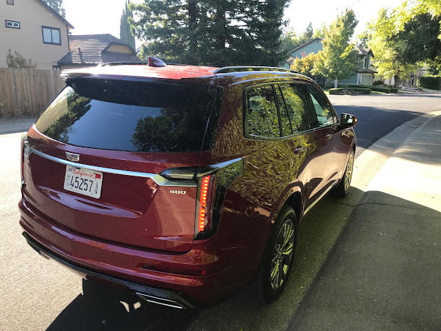 Rear 3/4 view of 2020 Cadillac XT6 Sport AWD