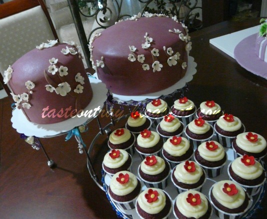 Maroon Sakura Wedding Cake A set of wedding cake and cupcakes we did later