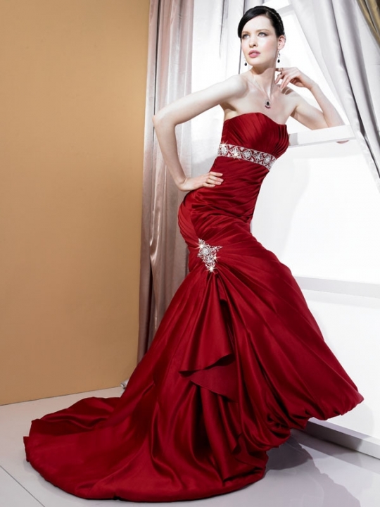 Beautiful sexy red dress Moonlight Wedding Dress Style J6165
