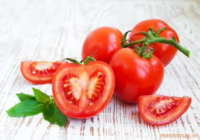 Bí quyết dưỡng da và trị mụn tuyệt vời từ cà chua
