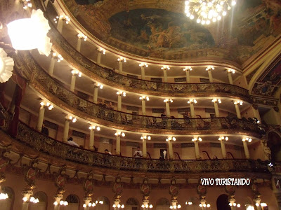 Manaus | Assistindo uma Ópera no Teatro Amazonas