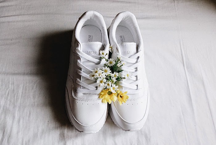 WHITE FASHION SPORT SHOES Get Up Survive Go Back To 