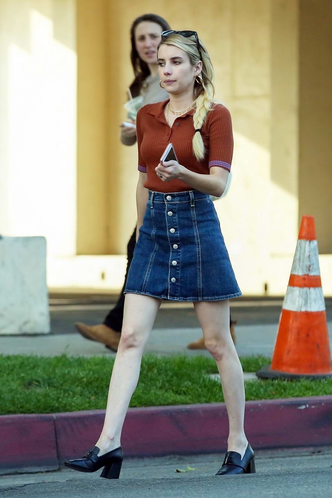 Emma Roberts cute street style photo