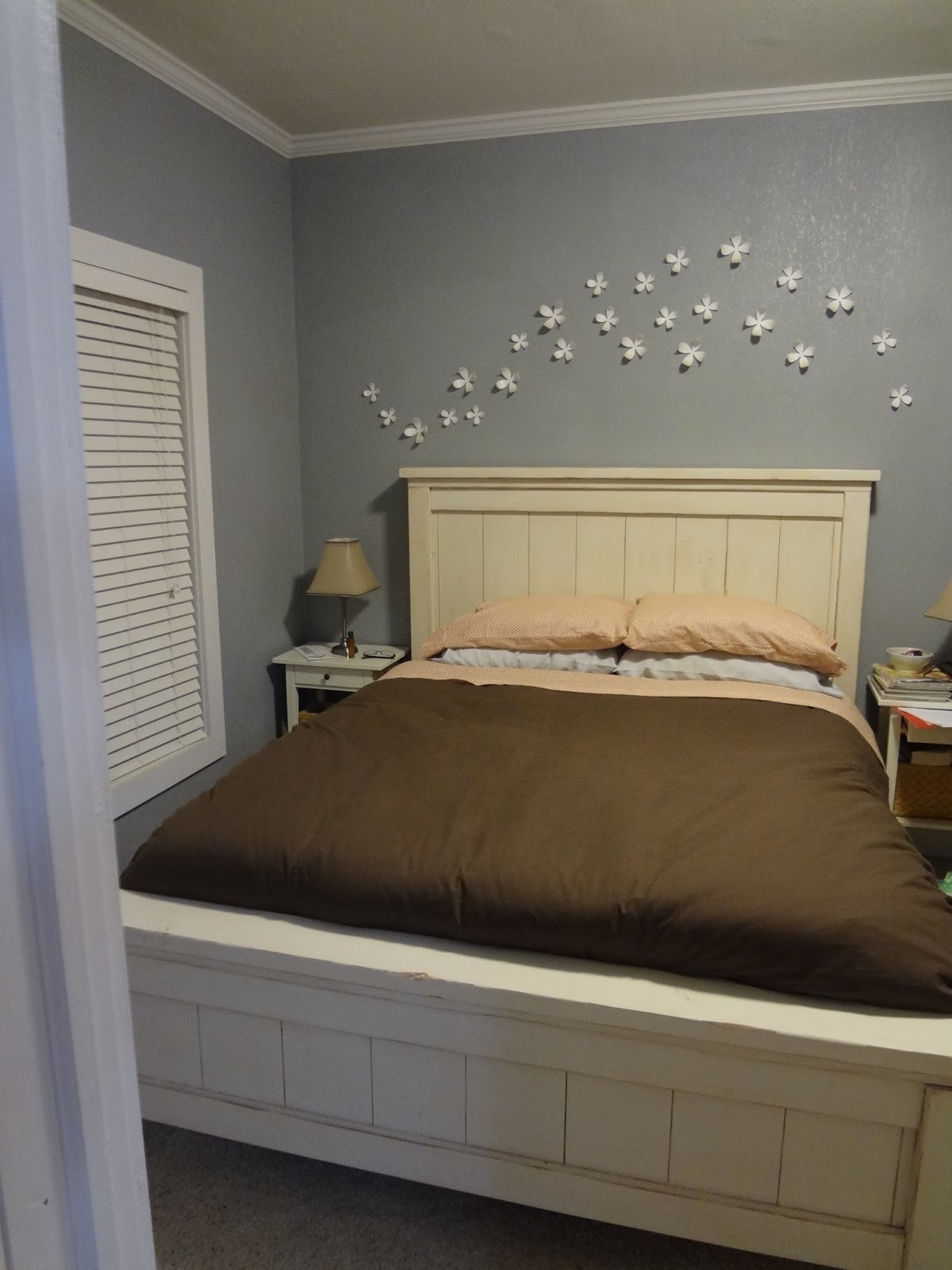 how to build a queen size platform bed