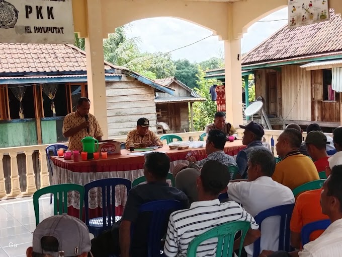 Kamis, 18 April 2024 Kegiatan rapat koordinasi mengenai evaluasi kimerja dan masa kerja perangkat kelurahan dalam rangka meningkatkan pelayanan kepada masyarakat di kelurahan payuputat kec. Prabumulih di aula kantor lurah kelurahan payuputat. 