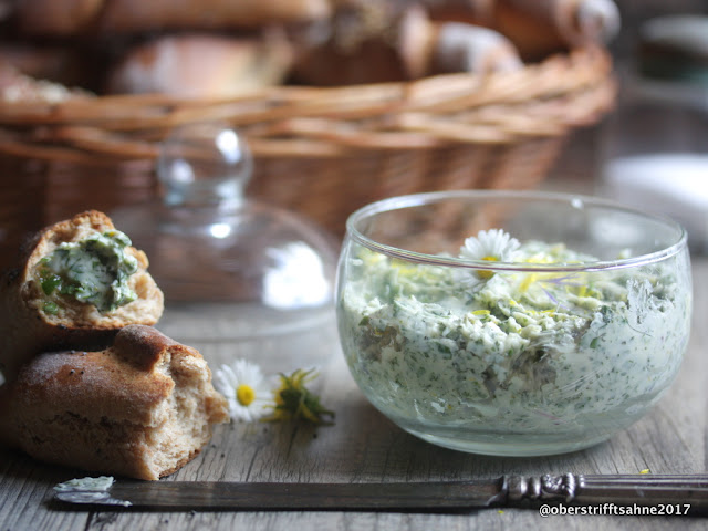 Dinkel Kornspitz mit Wildkräuterbutter