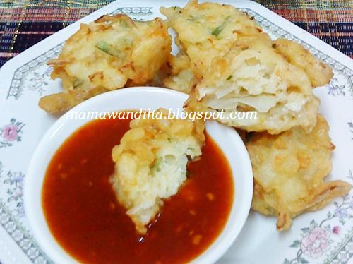 Dari Dapur MaDiHaA: Cucur @ Jemput2 Udang Kering