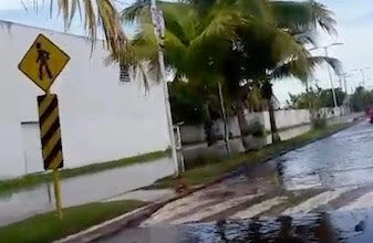 ¡Desperdicio de agua!: 140 litros por segundo a las calles desde las instalaciones de CAPA (Video) 