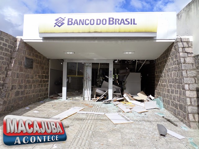 Hoje deu início a reconstrução do Banco do Brasil de Macajuba