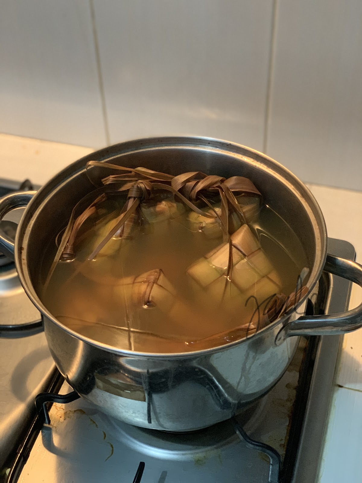 Metode 5 30 7 Dalam Memasak Ketupat Jade Ayu