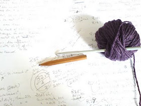 crochet patterns, how to crochet, keyhole scarf, mittens, fingerless,