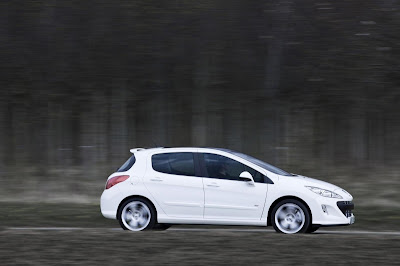 2011 Peugeot 308 GTi Side View