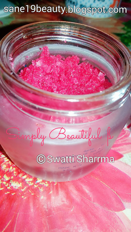 How to make easy homemade lip scrub to exfoliate your lips gently?