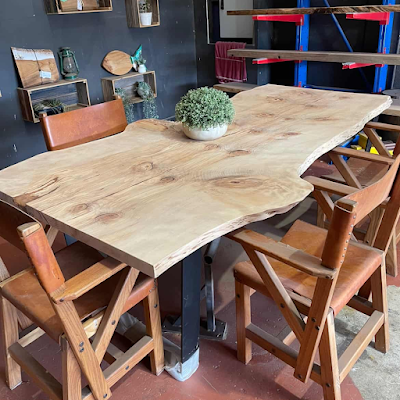 messmate dining table