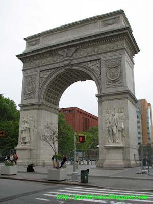 New York Greenwich Village Arc de triomphe Washington Square Park