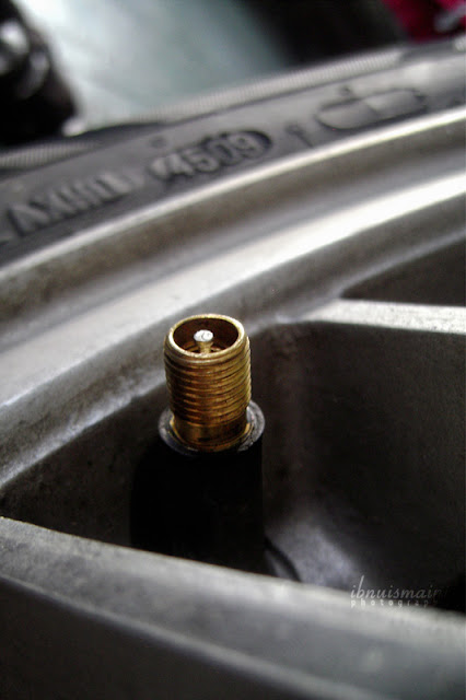 tyre valve, injap tayar, bokeh