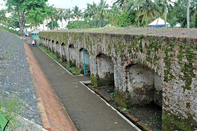 10 Benteng Tertua Di Indonesia [ www.BlogApaAja.com ]