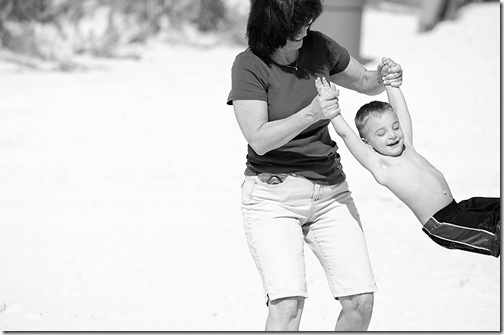 swinging for web black and white