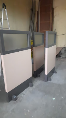 Sekat Partisi Kantor Portabel Simpel + Furniture Custom Semarang