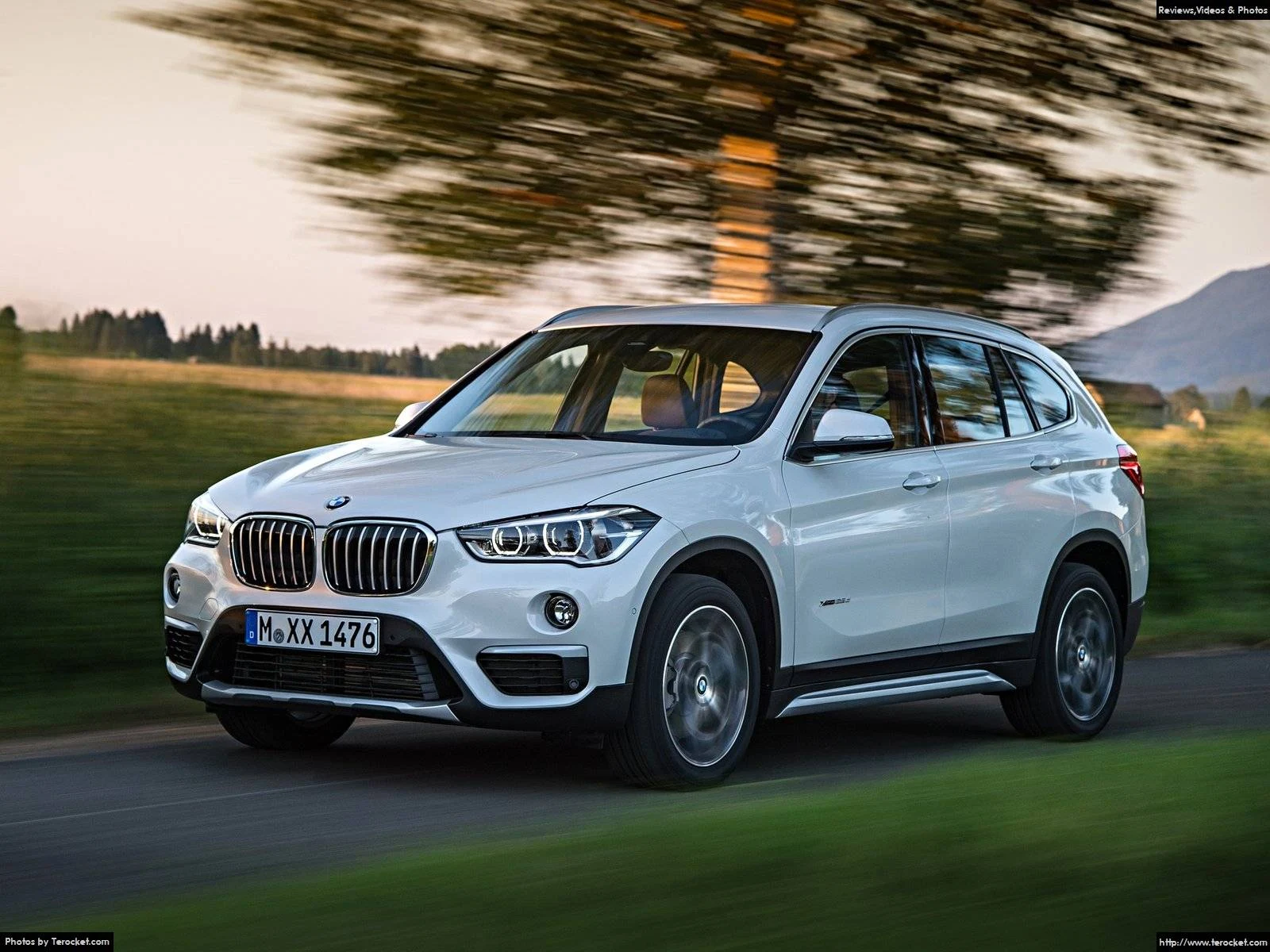 Hình ảnh xe ô tô BMW X1 2016 & nội ngoại thất