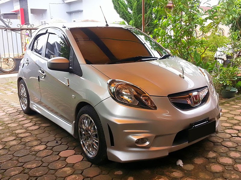 Dunia Modifikasi: Kumpulan Foto Modifikasi Mobil Honda Brio Terbaru