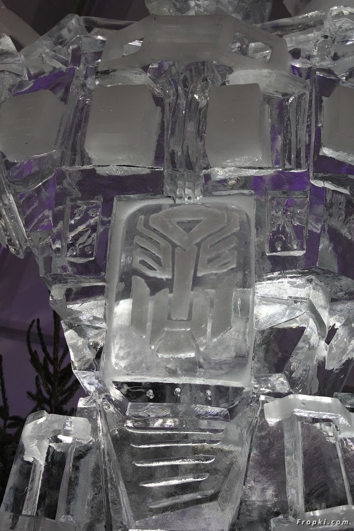 A big sculpture of ice new and fresh Pictures