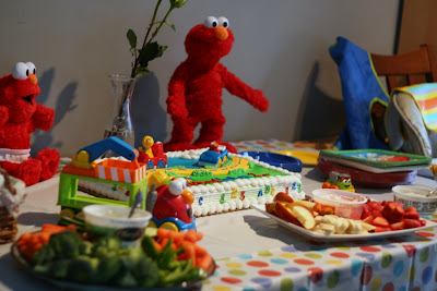 Kroger Birthday Cakes on The Adventures Of Tader Baby  Elmo Themed Birthday Party Pictures