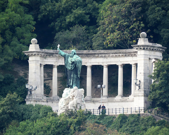 Szent Gellért Monument by Gyula Jankovits, Gellért-hegy (Gellért Hill), Budapest