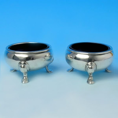 Goantiques on Silver Salt And Pepper Cellars Are Available At Goantiques Com