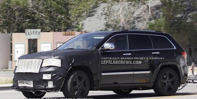 2012 Jeep Grand Cherokee SRT8 new spy shots