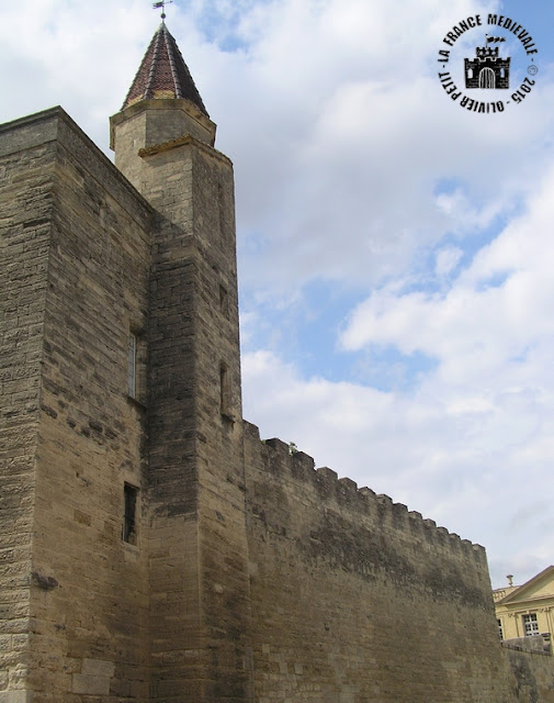 UZES (30) - Château ducal