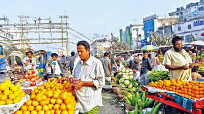 অবৈধ বাজার বসিয়ে চাঁদাবাজি by অরূপ রায়