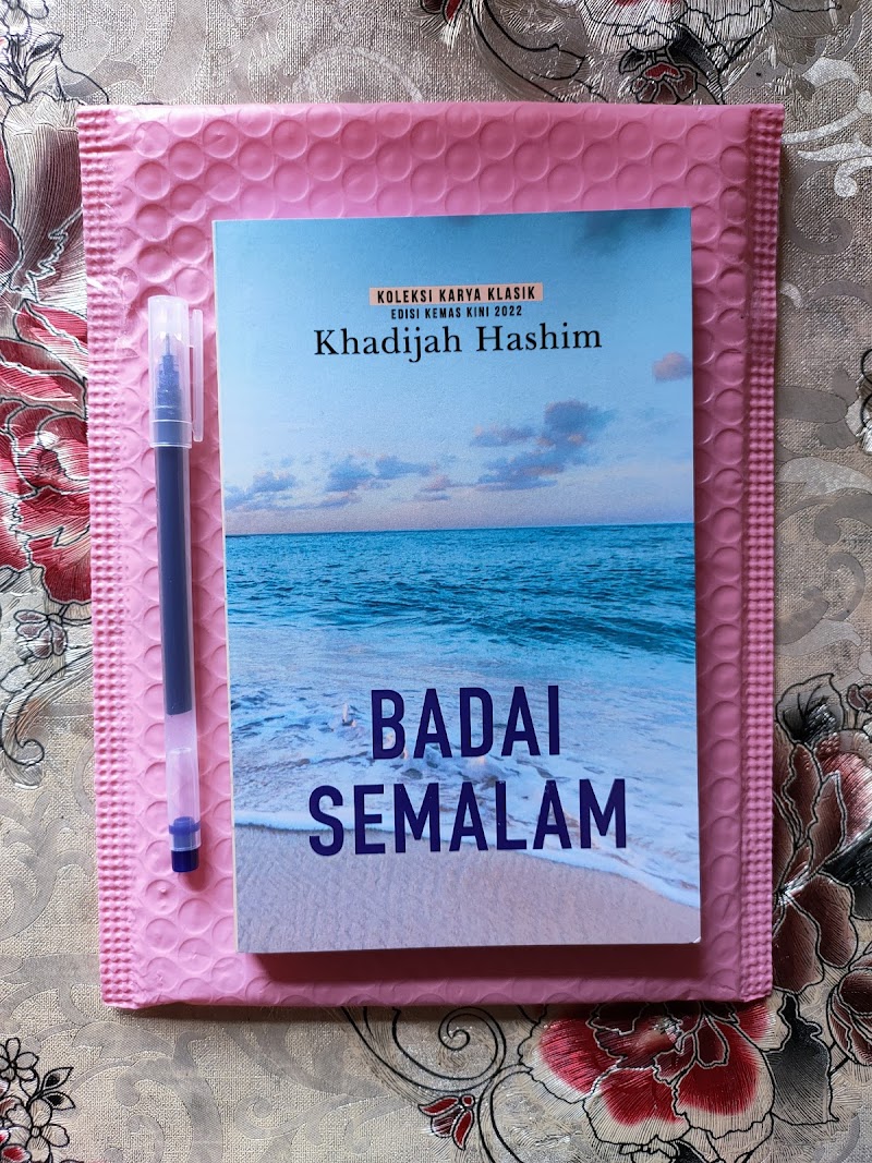 Membeli Novel Klasik 'Badai Semalam' di Shopee