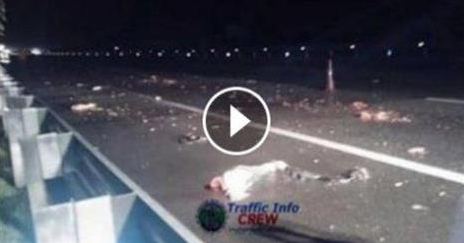 Mat Rempit Crash At The Kesas Highway Tuesday 22 September 2015 Weehingthong