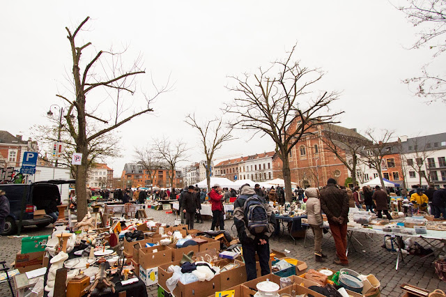 Mercatino dell'antiquariato-Quartiere Marolles-Bruxelles