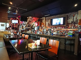 sports&music Bar Sideways(サイドウェイ)の店内の写真