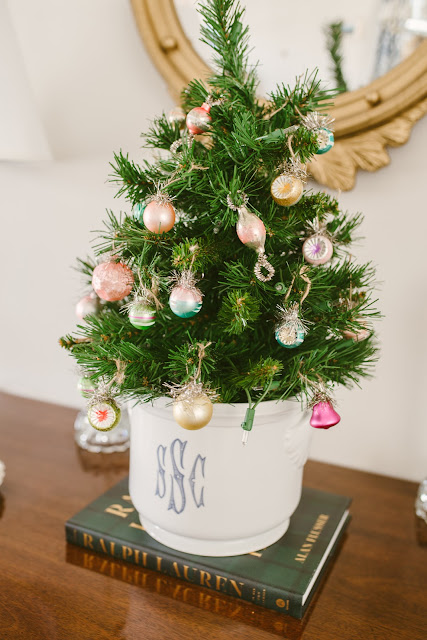 Inexpensive and Easy Christmas Decor