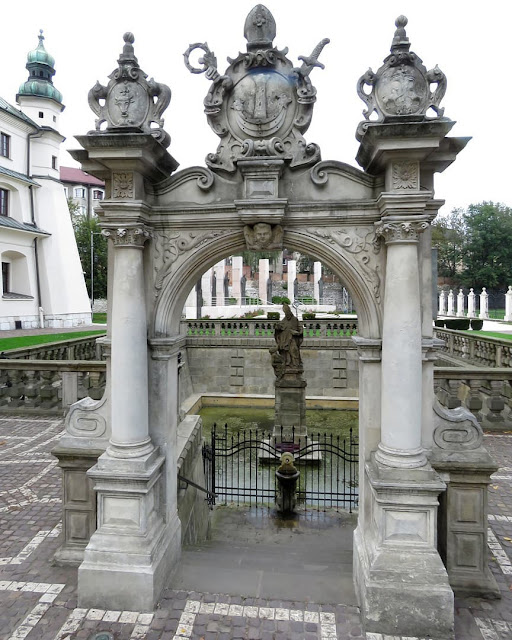 Well of Saint Stanislaus, Pauline Fathers Monastery, Skałka, Kraków