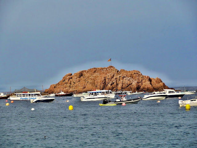 Gdzie na plażę? - top 3 urokliwych miejsc na Costa Brava w hiszpańskim regionie Katalonia? Costa Brava - jaką plażę wybrać? Najpiękniejsze plaże na Costa Brava w Hiszpanii. 