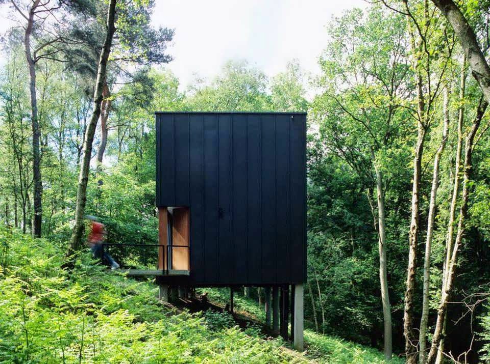 Pavilion from Container On the Edge of the Cliff with Minimalist Design but Keep Functional