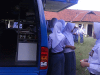 Layanan Perpustakaan Keliling ke Sekolah Menengah Atas